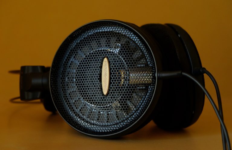 Audio-Technica ATH-AD2000 – Over-ear Mania